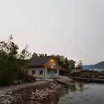 Waerholmen * Lavik (Sogn og Fjordane)