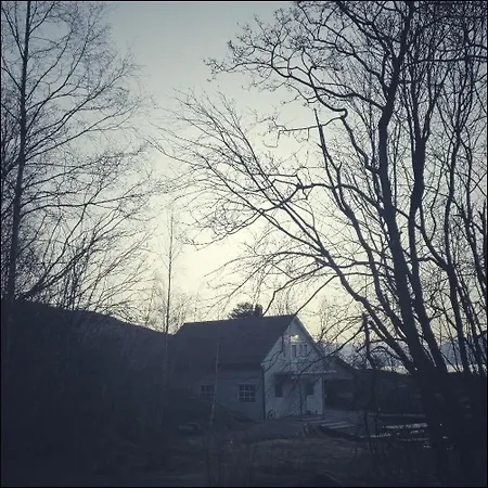 Waerholmen Lavik (Sogn og Fjordane)