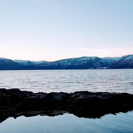 Waerholmen Apartmán Lavik (Sogn og Fjordane)