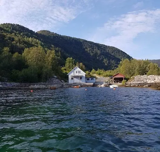 Waerholmen *