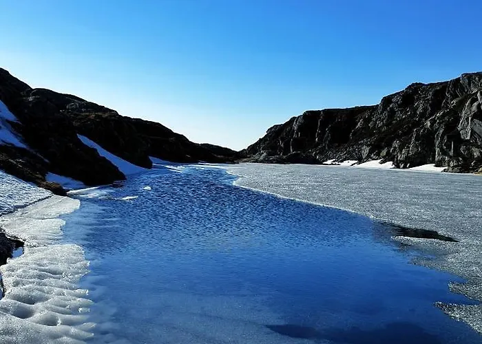 Waerholmen Lavik (Sogn og Fjordane)