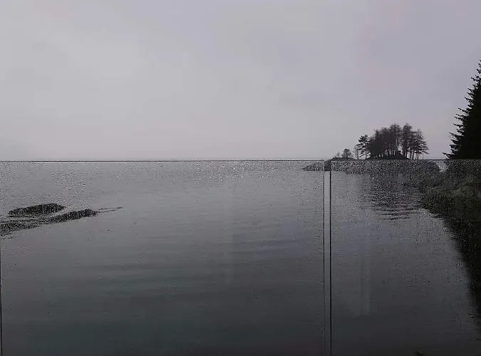 Waerholmen Lavik (Sogn og Fjordane)