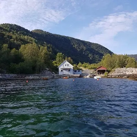 Waerholmen *