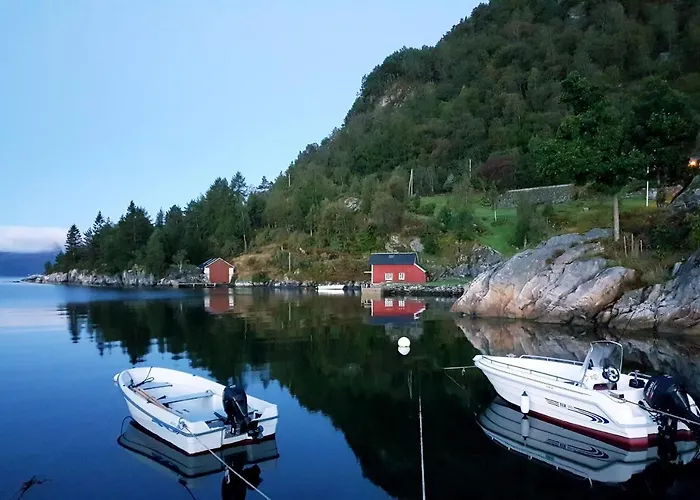 Waerholmen Lavik (Sogn og Fjordane)